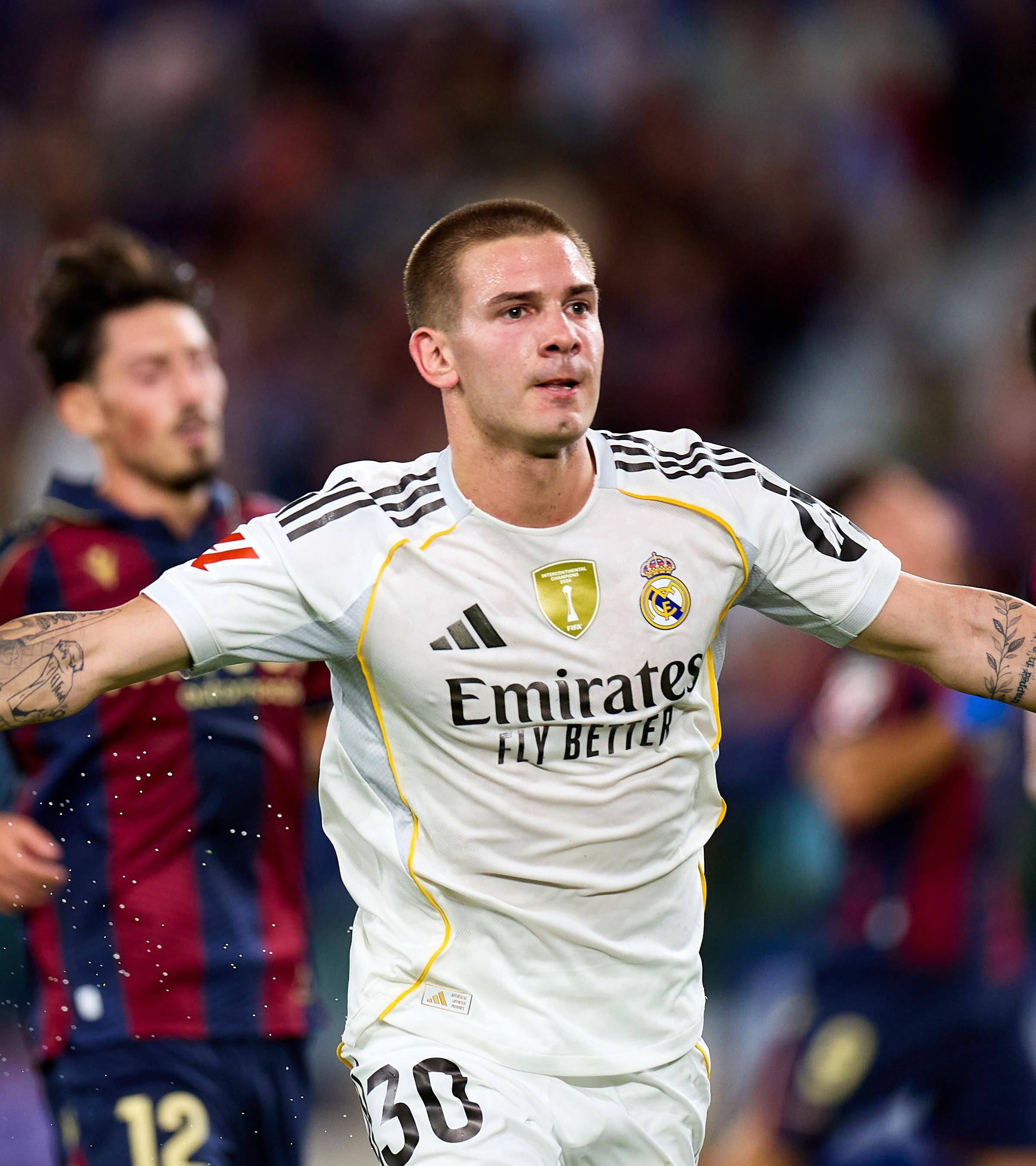 次助攻, 风采 次助攻, 风采