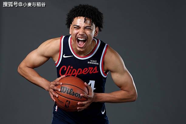 场均出场时 场均出场时